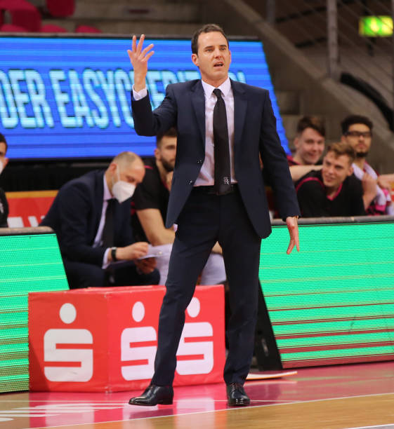 曼代表阿森 曼代表阿森