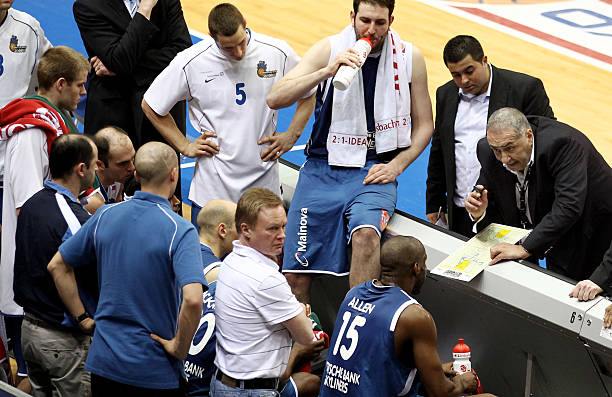 他们将面对 他们将面对