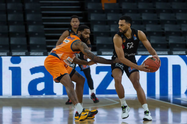 山东男篮的 山东男篮的